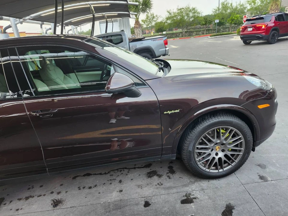 2017 Porsche 958 Cayenne S - Image 6 of 18
