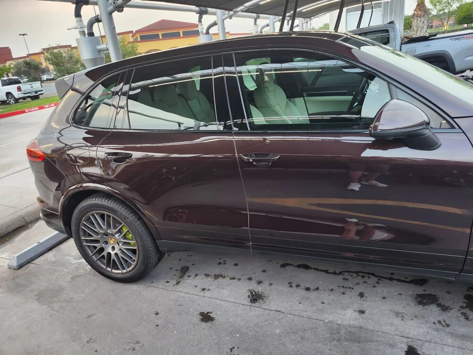 2017 Porsche 958 Cayenne S - Image 7 of 18