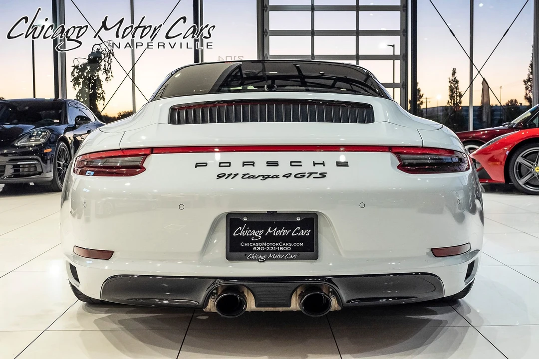 2017 Porsche 991 Targa 4 GTS - Image 27 of 31