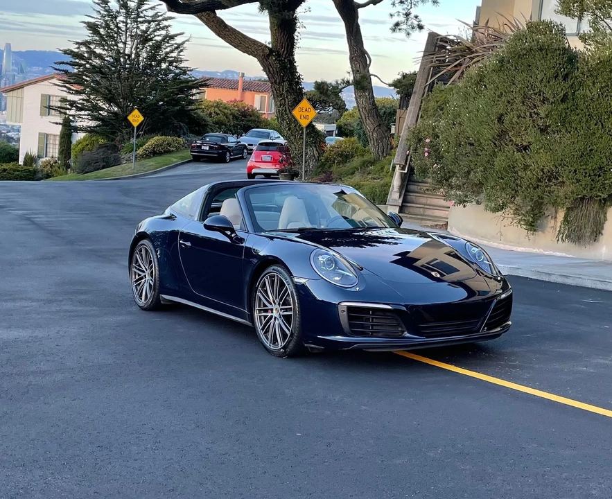 2017 Porsche 991 Targa 4 & 4S - Image 8 of 11
