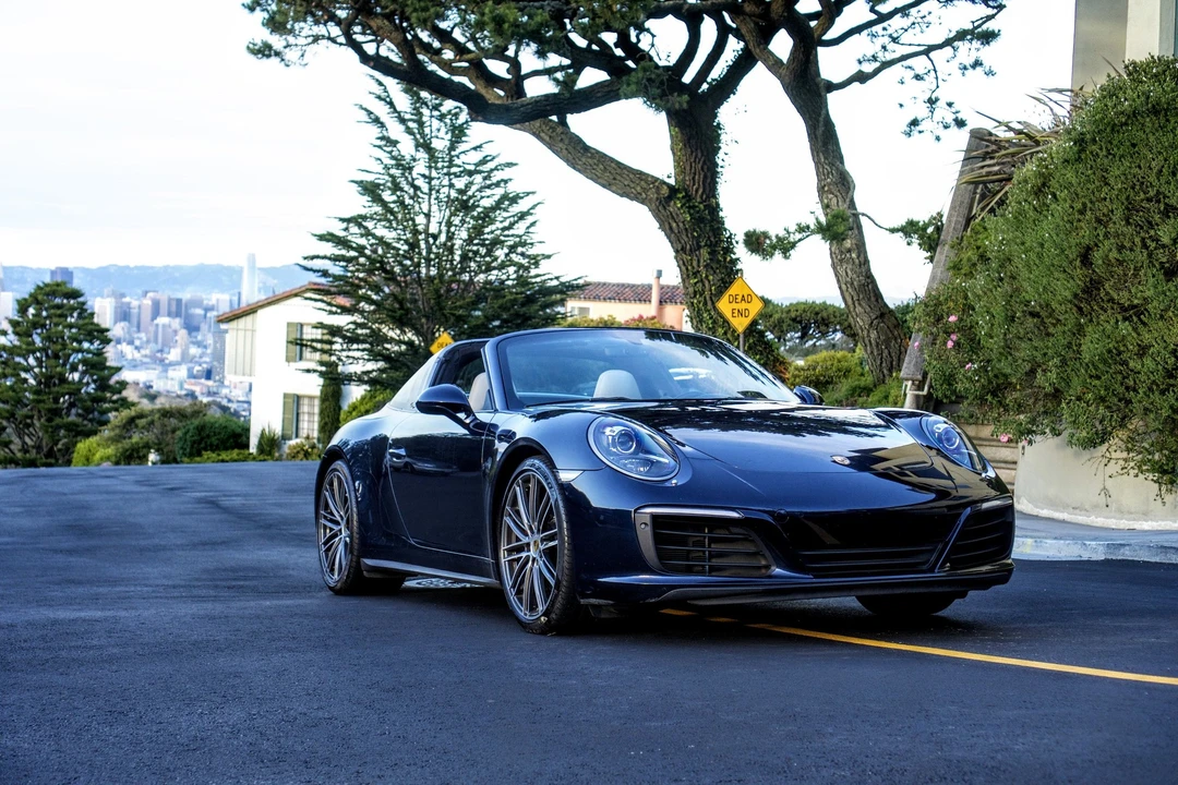 2017 Porsche 991 Targa 4 & 4S - Image 5 of 11
