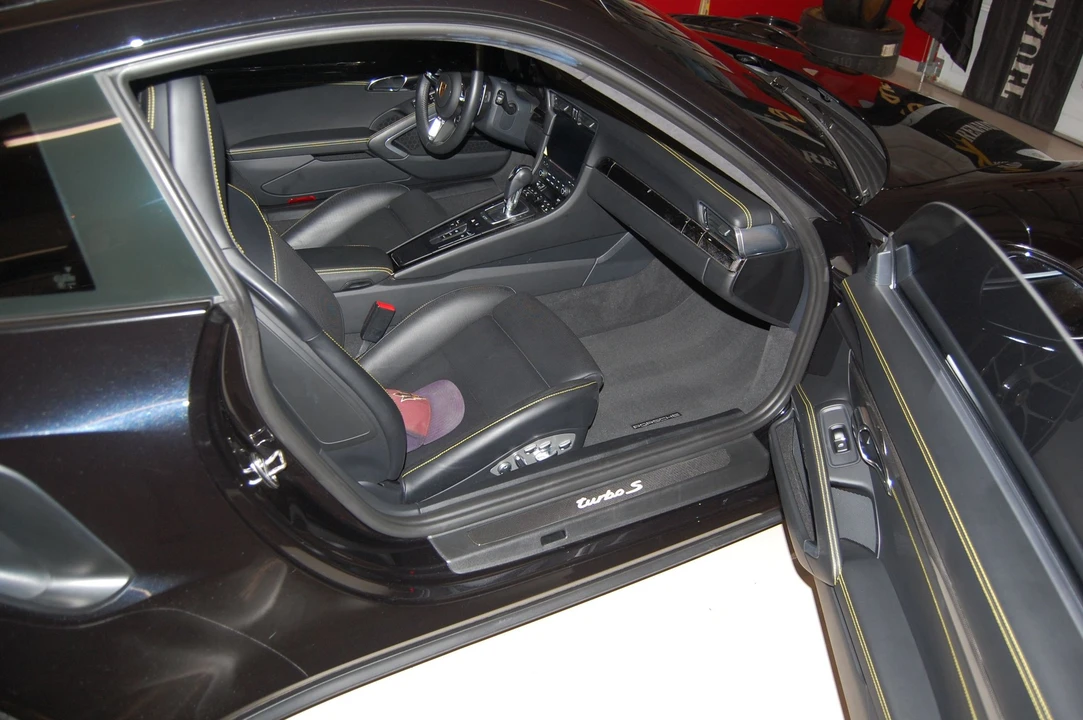 2017 Porsche 991 Turbo S - Image 11 of 15