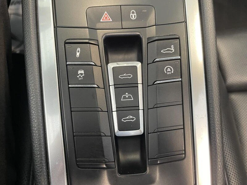 2017 Porsche 991 Carrera 4 - Image 14 of 20