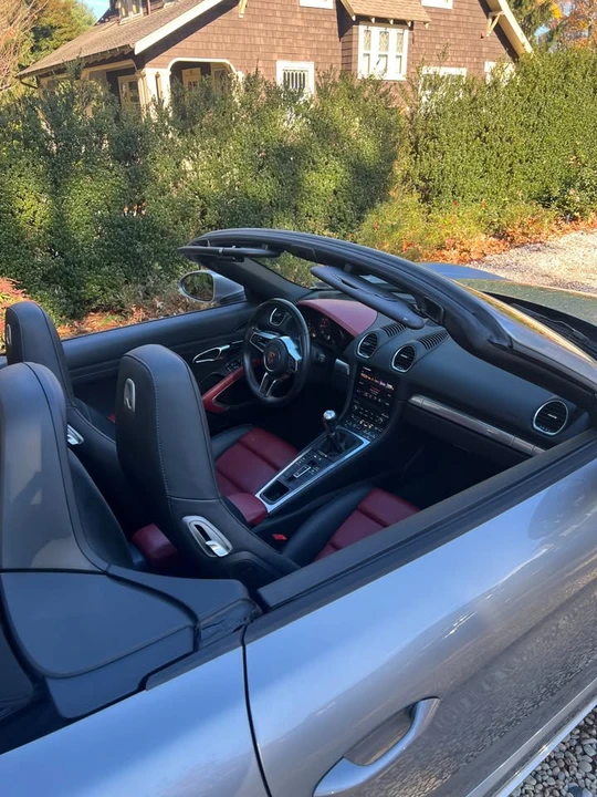 2017 Porsche 718 Boxster - Image 2 of 16