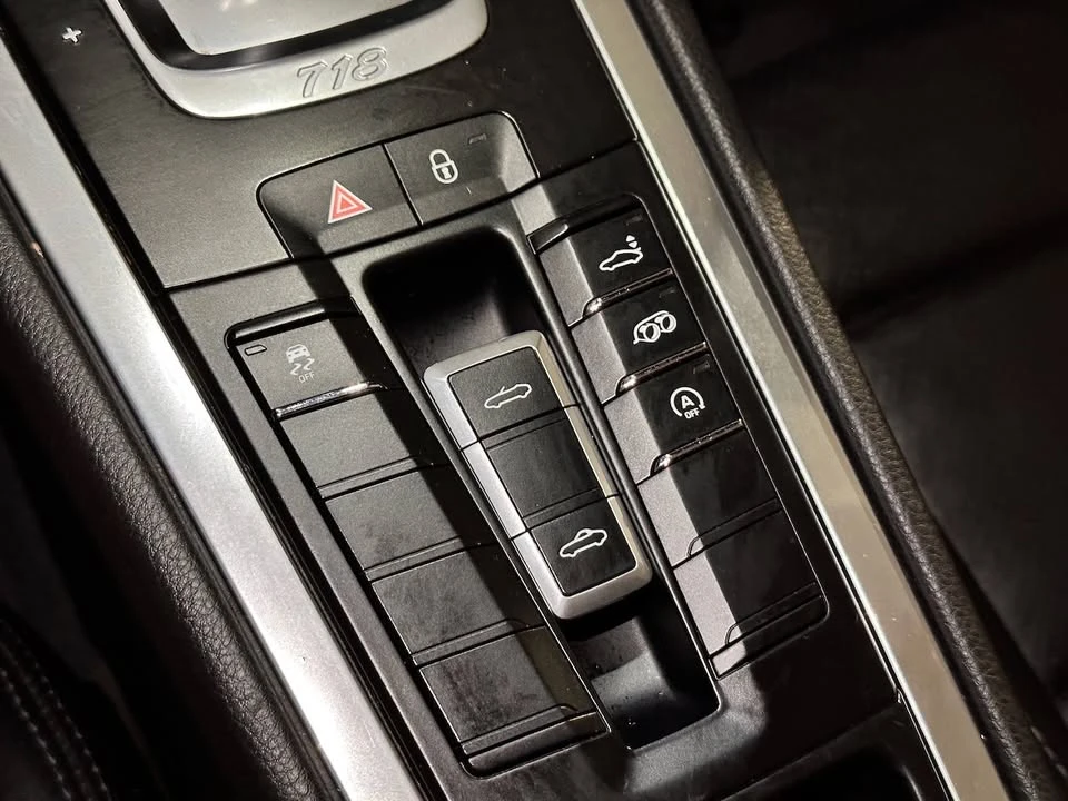 2017 Porsche 718 Boxster - Image 15 of 20