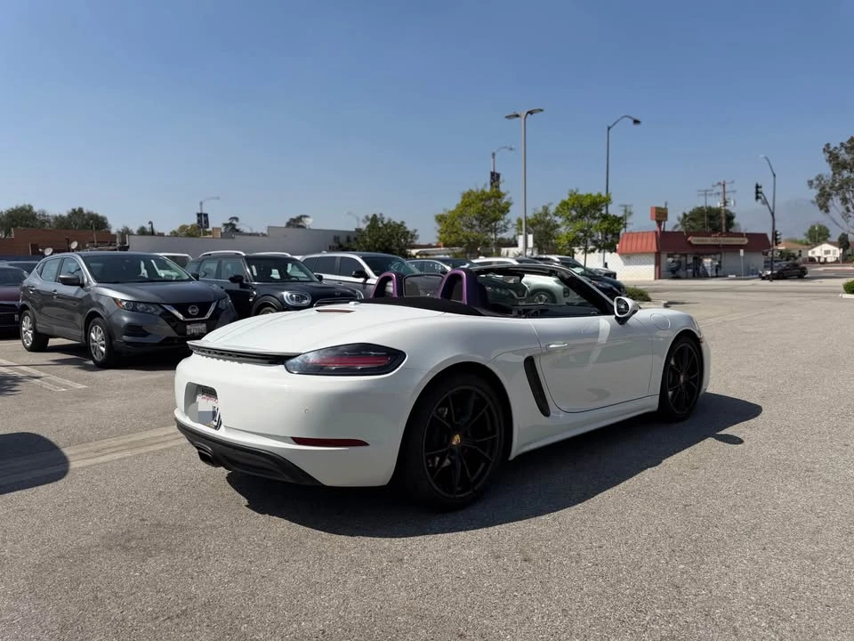 2017 Porsche 718 Boxster - Image 2 of 8