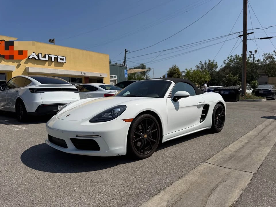2017 Porsche 718 Boxster - Image 3 of 8