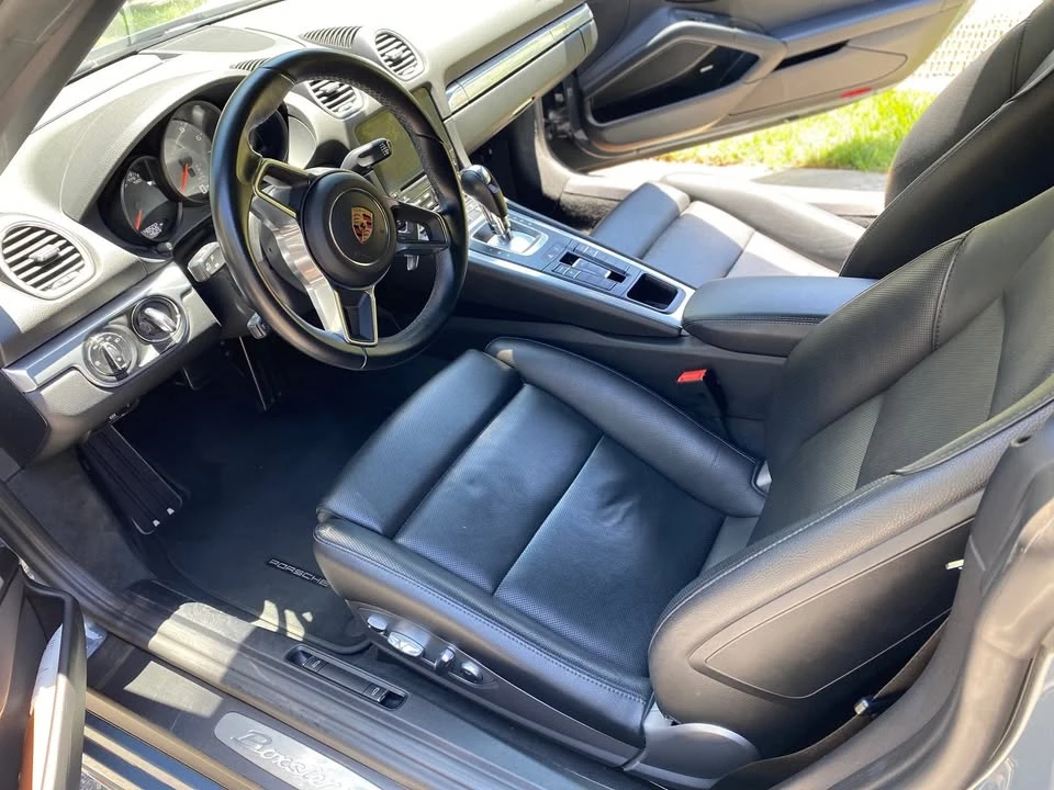 2017 Porsche 718 Boxster S - Image 9 of 17