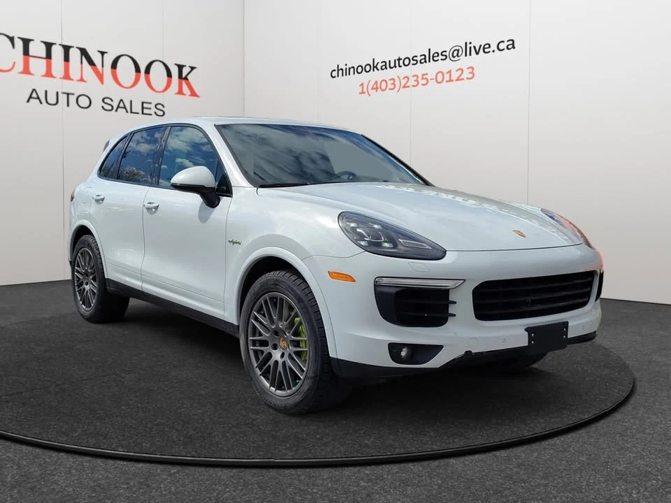 2017 Porsche 958 Cayenne S - Image 3 of 12