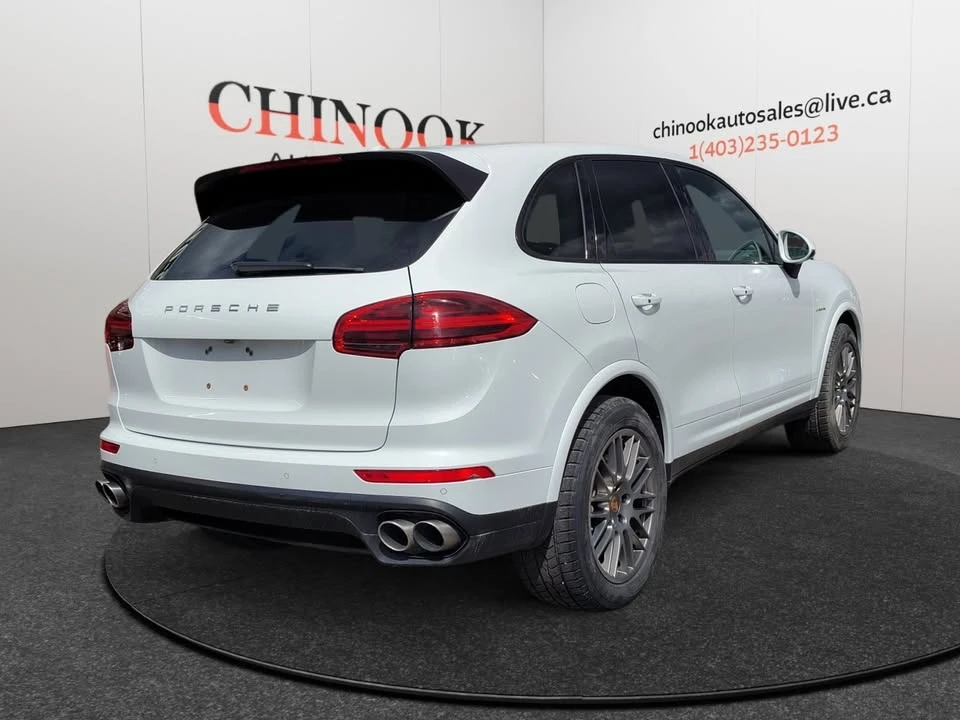 2017 Porsche 958 Cayenne S - Image 6 of 12