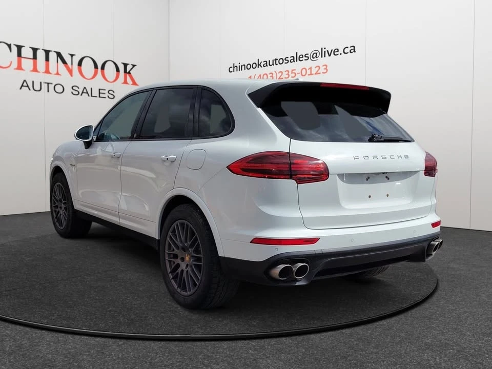 2017 Porsche 958 Cayenne S - Image 4 of 12