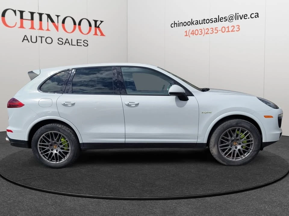2017 Porsche 958 Cayenne - Image 7 of 12
