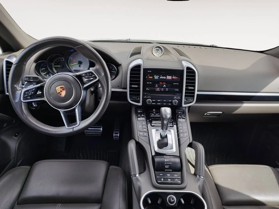 2017 Porsche 958 Cayenne - Image 11 of 12