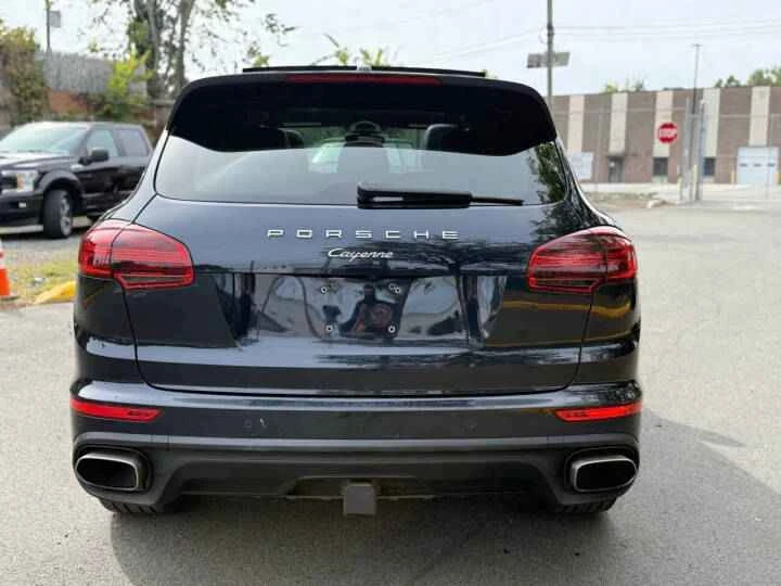 2017 Porsche 958 Cayenne - Image 4 of 19