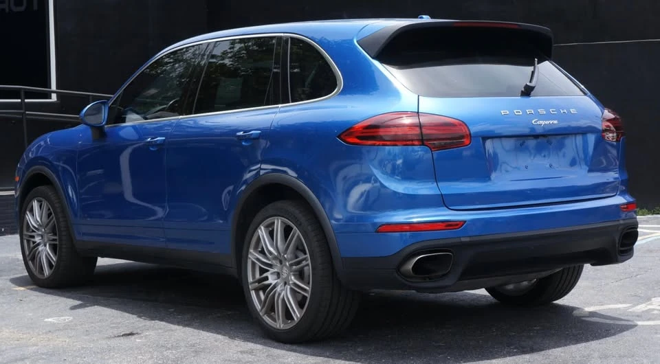 2017 Porsche 958 Cayenne - Image 3 of 7