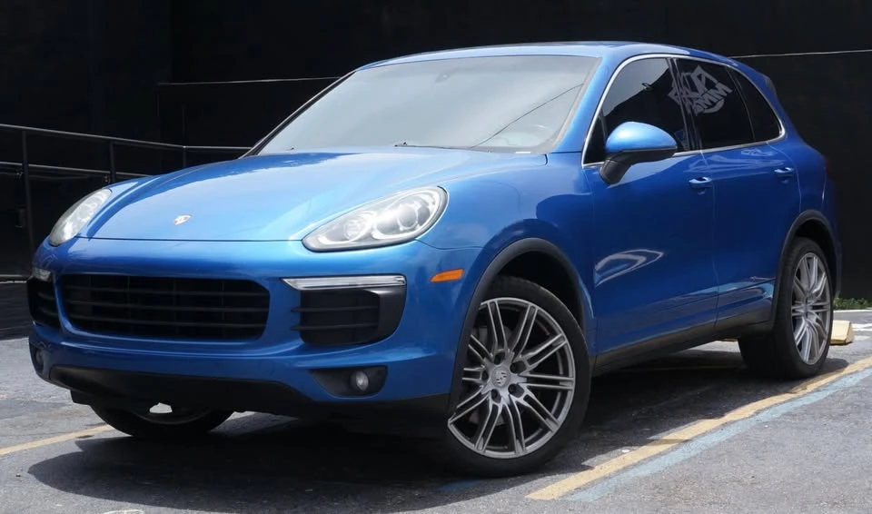 2017 Porsche 958 Cayenne - Image 2 of 7