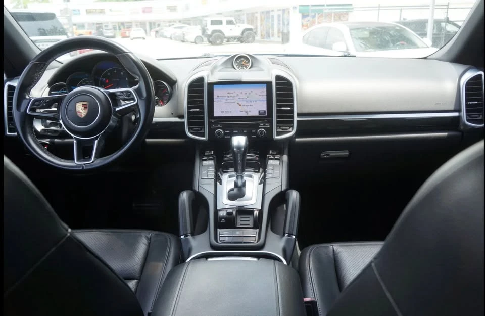 2017 Porsche 958 Cayenne - Image 5 of 7