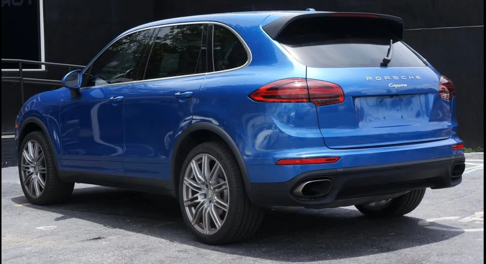 2017 Porsche 958 Cayenne - Image 3 of 6