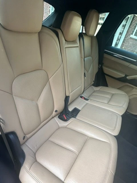 2017 Porsche 958 Cayenne - Image 16 of 20