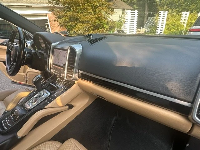 2017 Porsche 958 Cayenne - Image 19 of 20