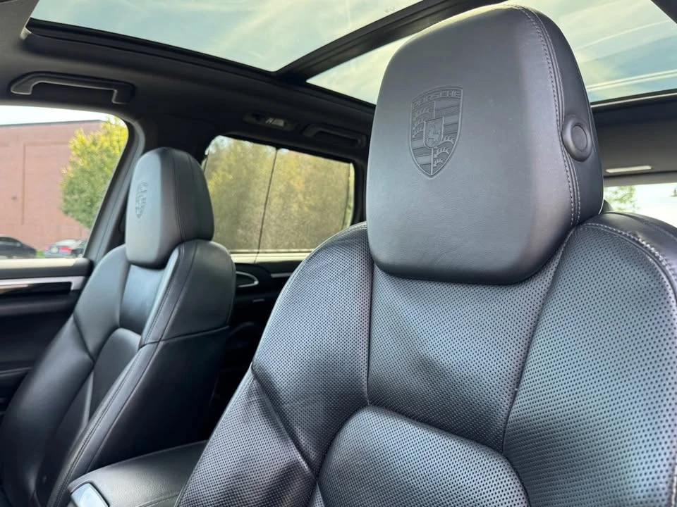 2017 Porsche 958 Cayenne - Image 10 of 20