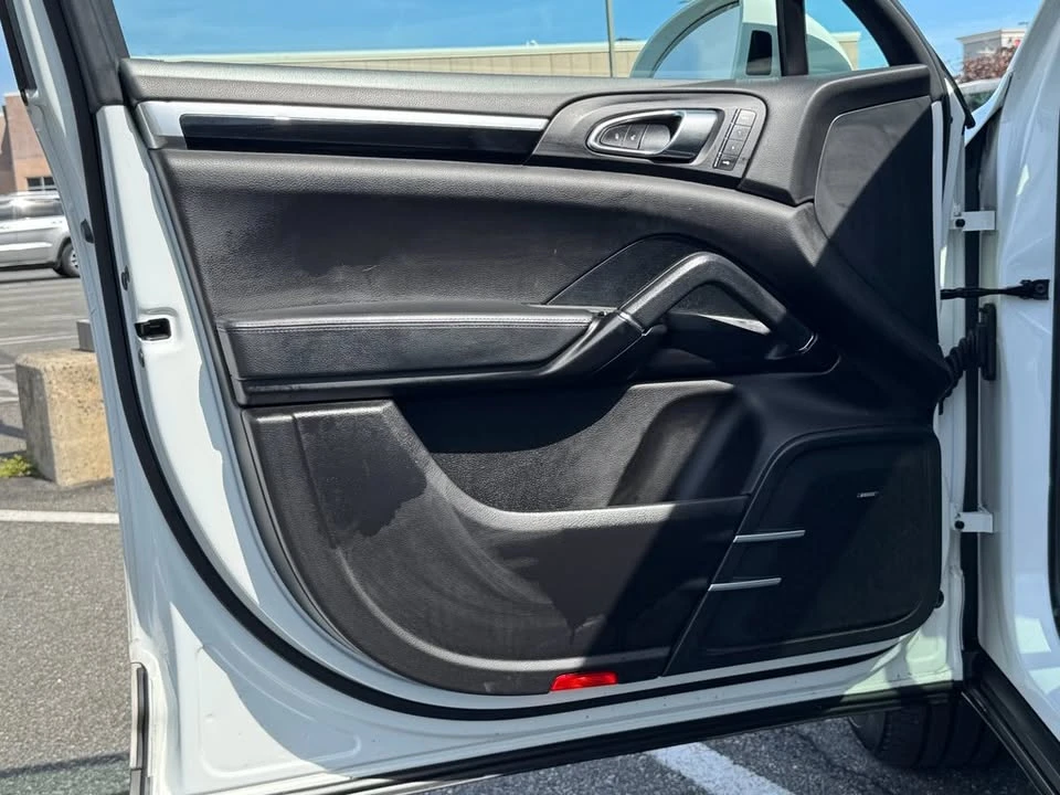 2017 Porsche 958 Cayenne - Image 7 of 20