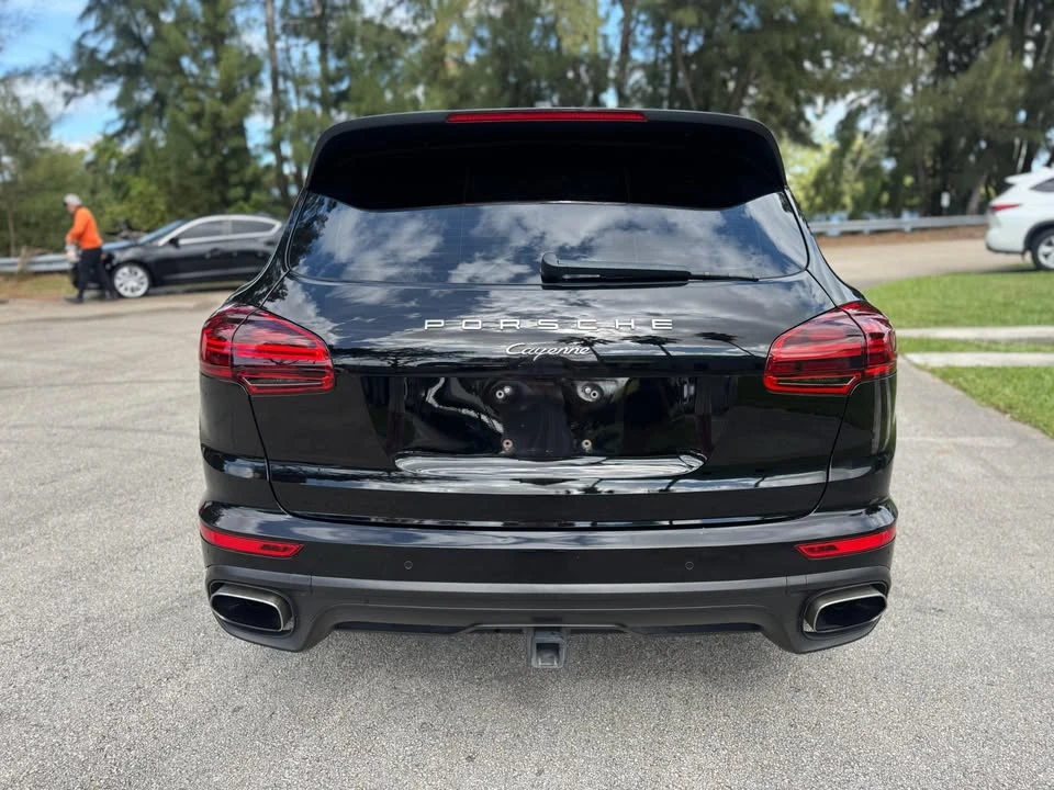 2017 Porsche 958 Cayenne - Image 3 of 7