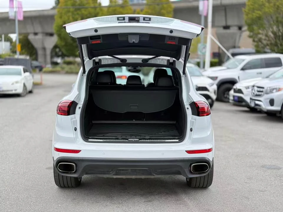 2017 Porsche 958 Cayenne - Image 3 of 17