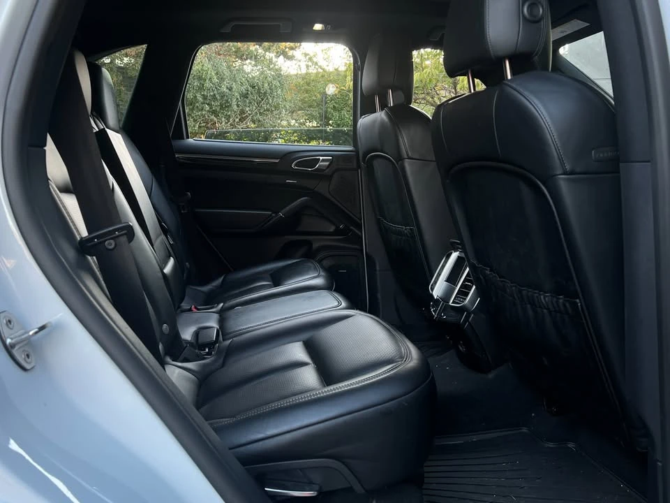 2017 Porsche 958 Cayenne - Image 16 of 16