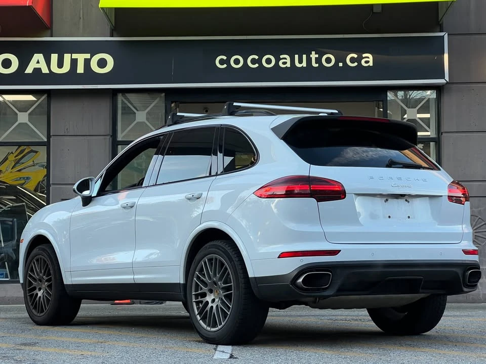 2017 Porsche 958 Cayenne - Image 5 of 16