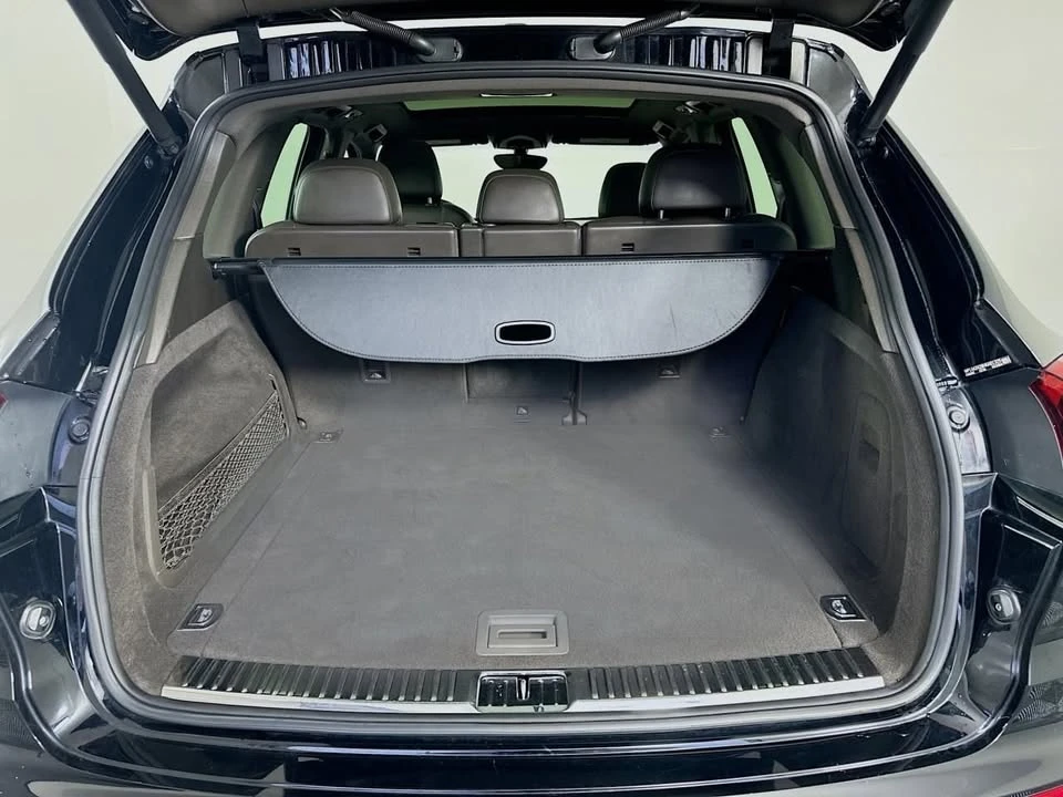 2017 Porsche 958 Cayenne - Image 16 of 17