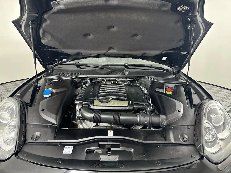 2017 Porsche 958 Cayenne - Image 13 of 17