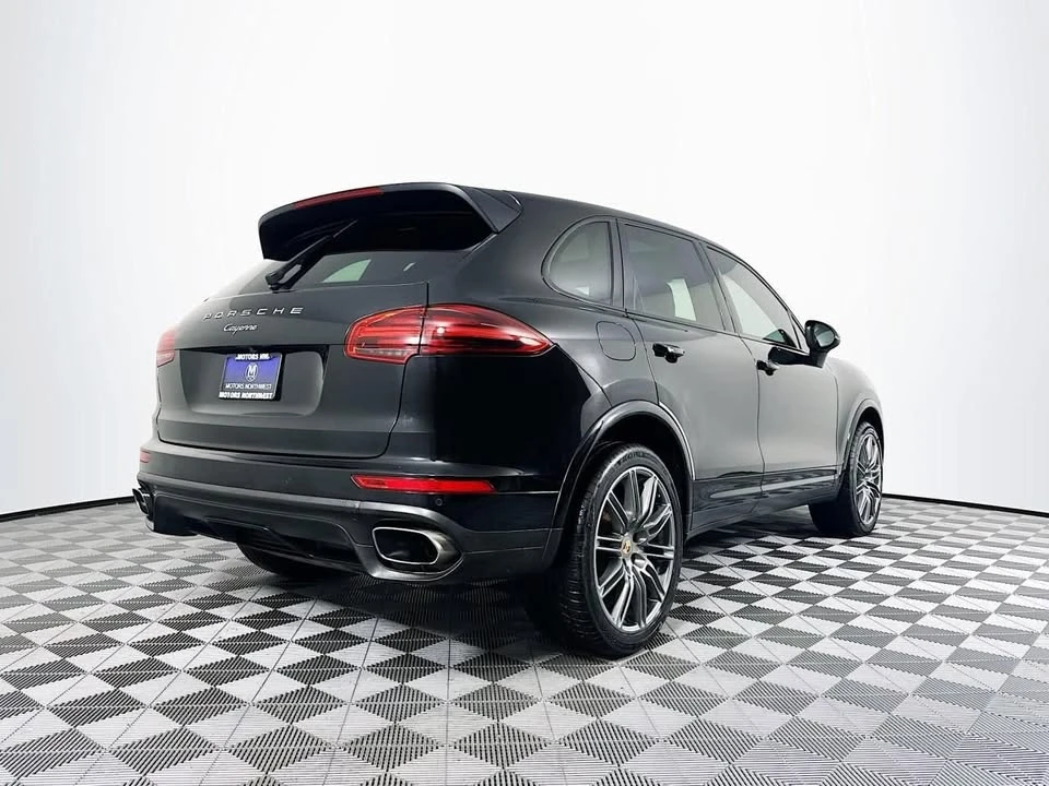 2017 Porsche 958 Cayenne - Image 7 of 17