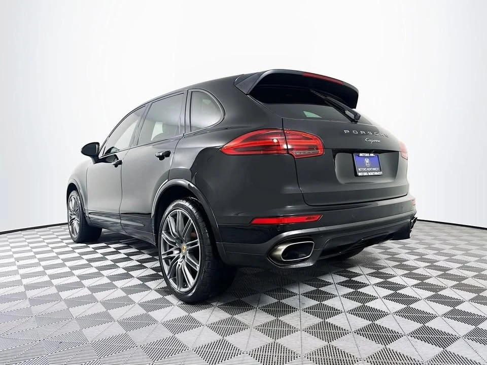 2017 Porsche 958 Cayenne - Image 9 of 17