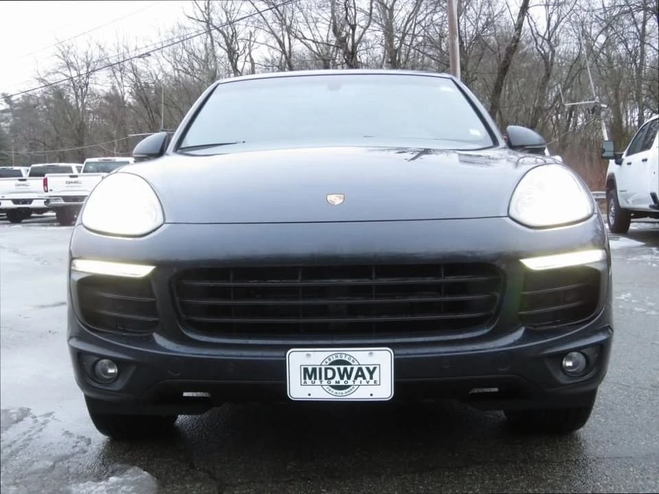 2017 Porsche 958 Cayenne - Image 2 of 16