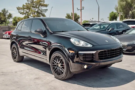 2017 Porsche Cayenne Platinum Edition