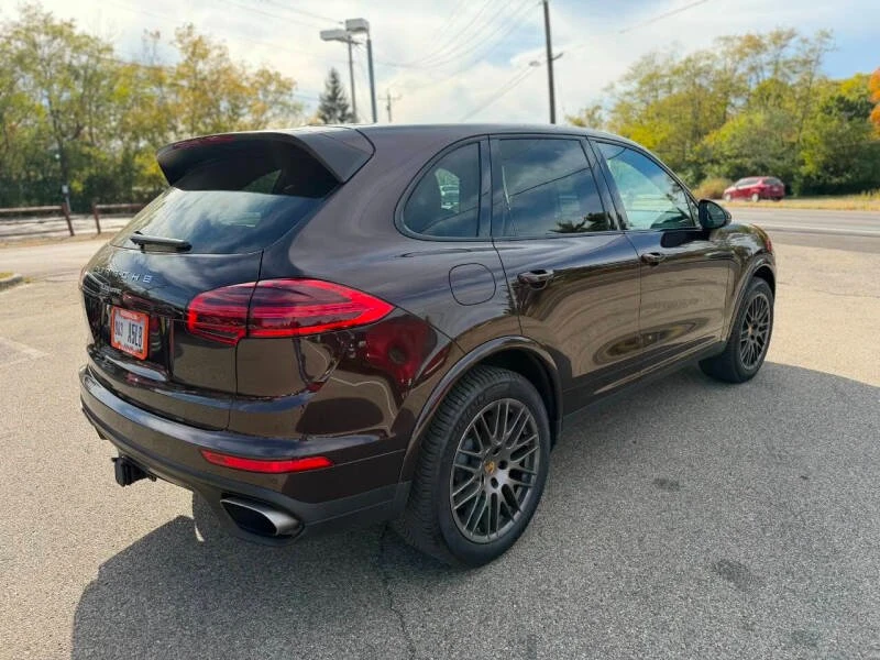 2017 Porsche 958 Cayenne - Image 3 of 10