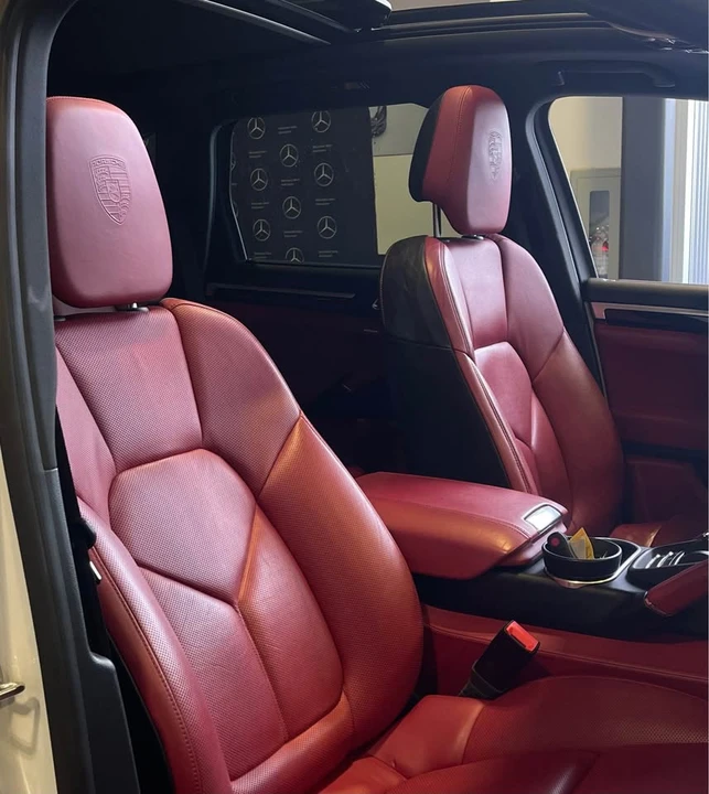 2017 Porsche 958 Cayenne - Image 13 of 16