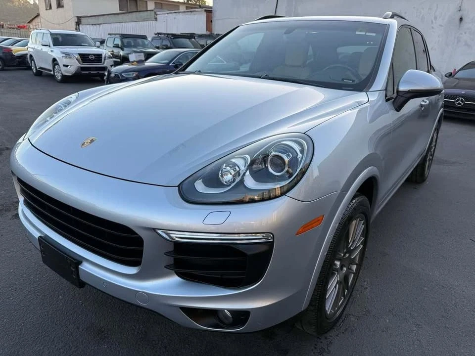 2017 Porsche 958 Cayenne - Image 2 of 20