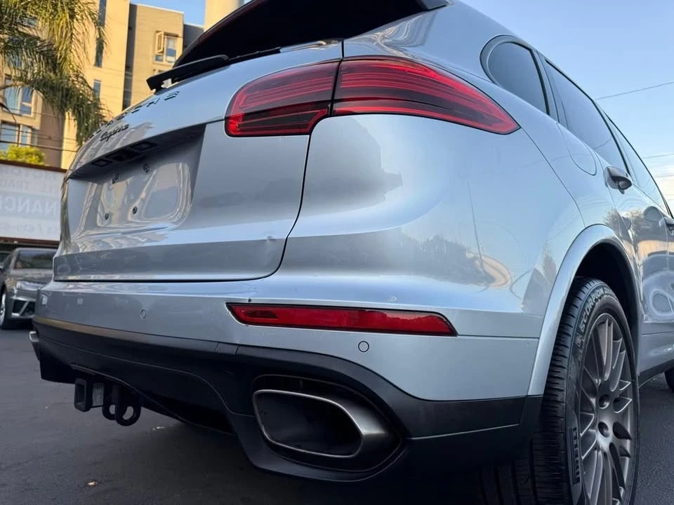 2017 Porsche 958 Cayenne - Image 13 of 20