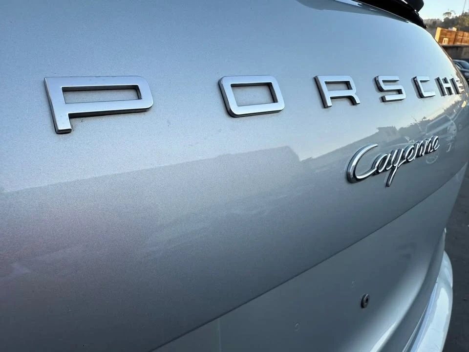 2017 Porsche 958 Cayenne - Image 11 of 20