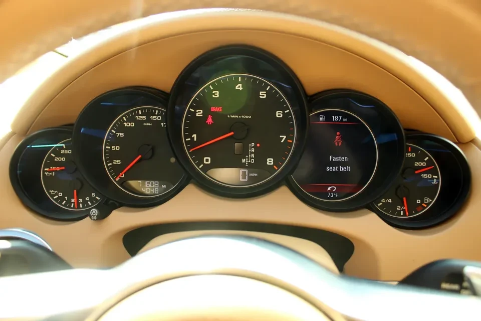 2017 Porsche 958 Cayenne - Image 5 of 6
