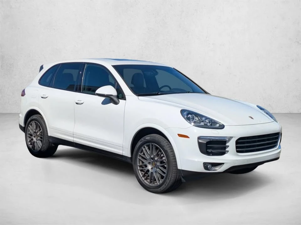 2017 Porsche 958 Cayenne - Image 2 of 6