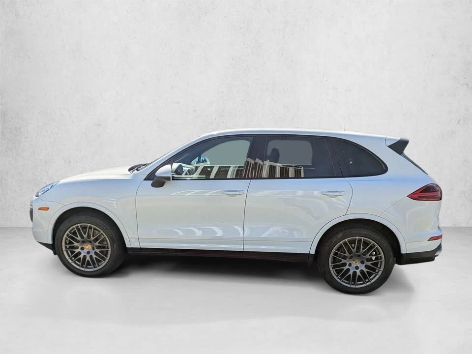 2017 Porsche 958 Cayenne - Image 3 of 6