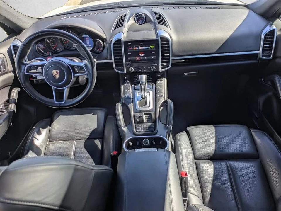 2017 Porsche 958 Cayenne - Image 4 of 6