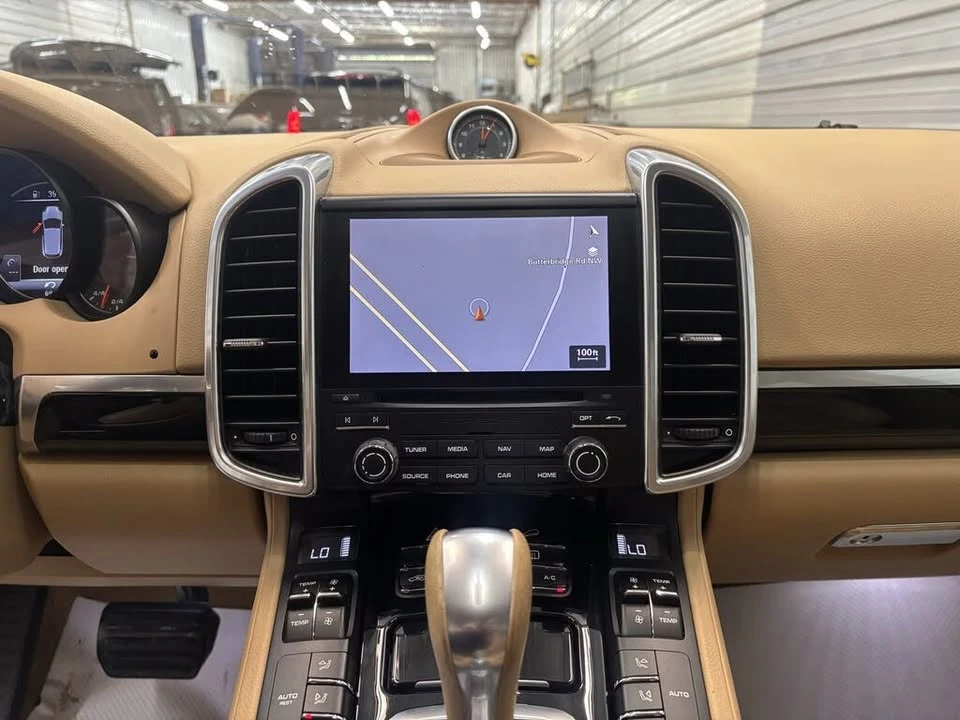 2017 Porsche 958 Cayenne - Image 18 of 20