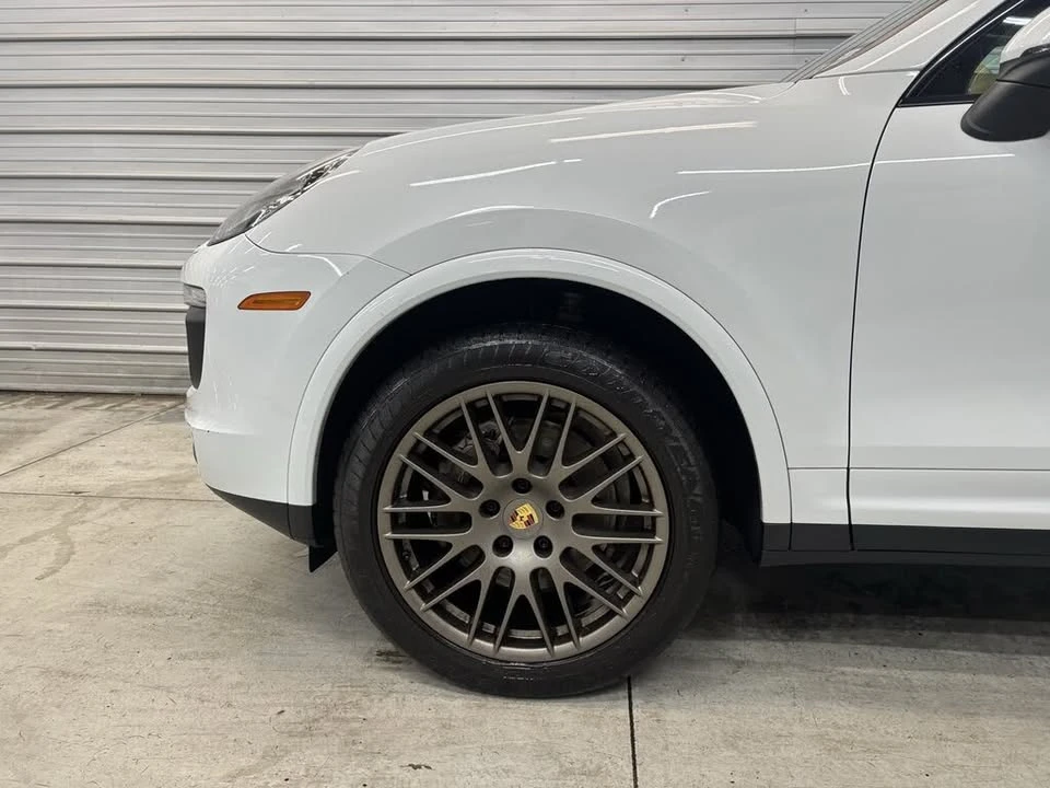 2017 Porsche 958 Cayenne - Image 4 of 20