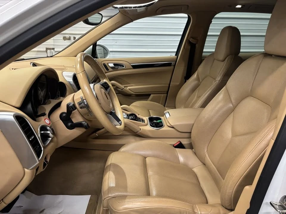 2017 Porsche 958 Cayenne - Image 8 of 20