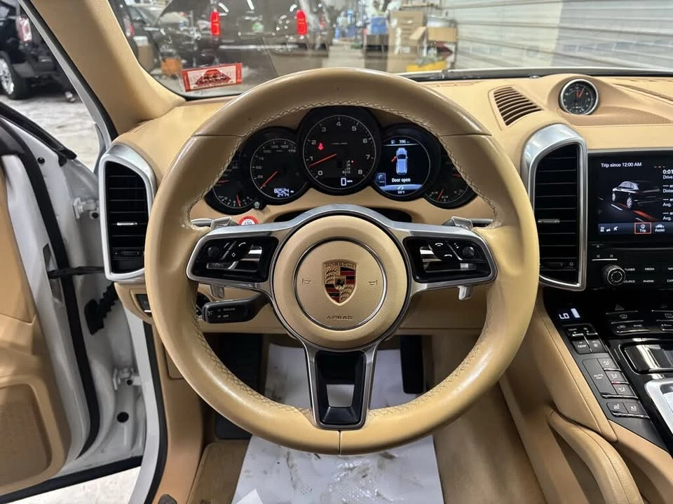 2017 Porsche 958 Cayenne - Image 11 of 20