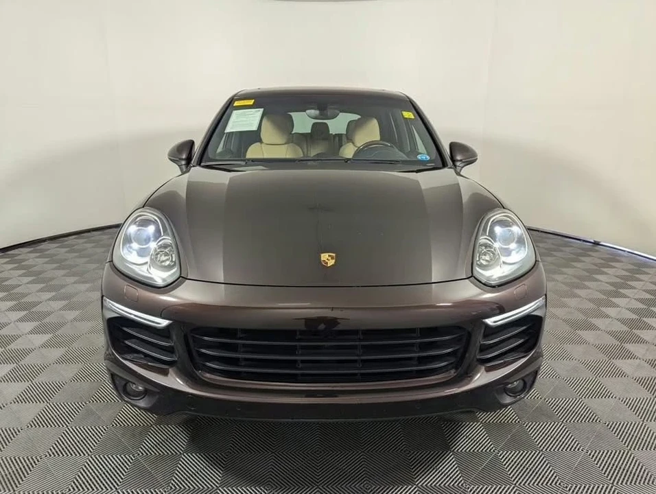 2017 Porsche 958 Cayenne - Image 10 of 13